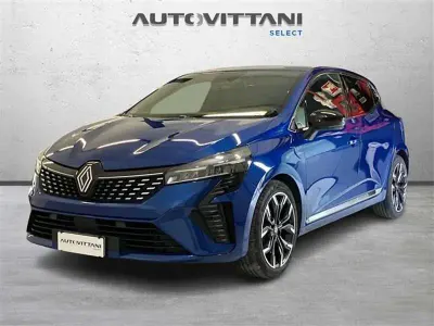 Usata Renault Clio Techno 91 CV (66 kW) 2025 Grigio chiaro Utilitaria