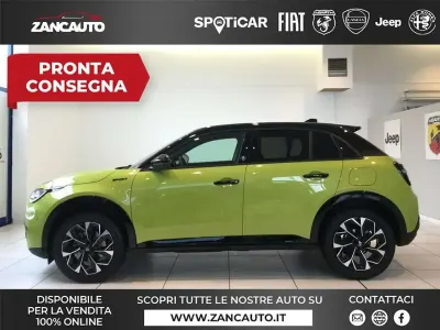 Nuova Fiat 600 Sport 145 CV (106 kW) 2026 Verde SUV
