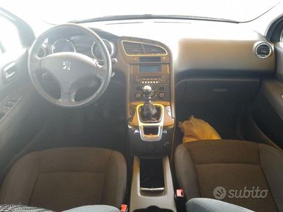 Occasion Peugeot 5008 112 ch (82 kW) 2012 Monospace