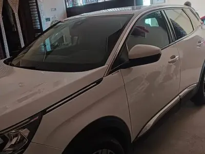 Usata Peugeot 3008 131 CV (96 kW) 2019 Bianco SUV