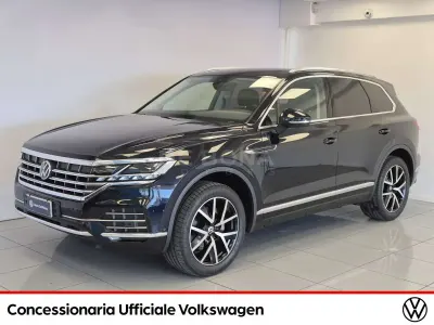Usata VW Touareg Elegance 231 CV (169 kW) 2022 Blu SUV