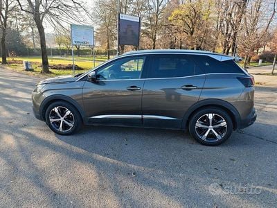Usata Peugeot 3008 GT-line 131 CV (96 kW) 2018 Verde SUV