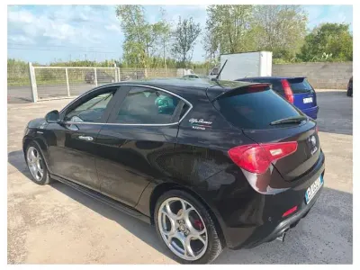 Usata Alfa Romeo Giulietta Progression 170 CV (125 kW) 2012 Nero Utilitaria