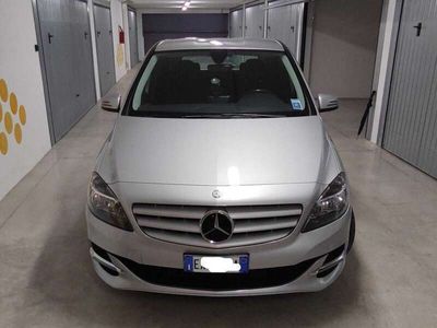 usata Mercedes B200 B 200ngd Premium