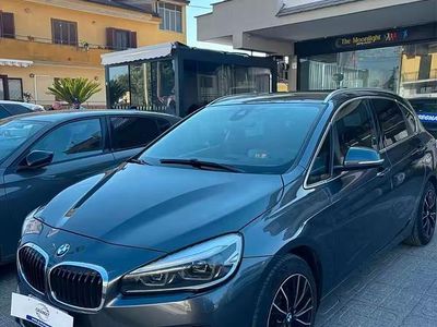 Begagnad BMW 218 Sport Line 150 HK (110 kW) 2018 Grå Kombi