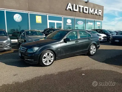 Usata Mercedes C200 Avantgarde 136 CV (100 kW) 2012 Grigio Berlina