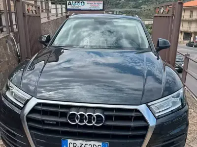 Usata Audi Q5 Comfort 163 CV (119 kW) 2020 Grigio SUV