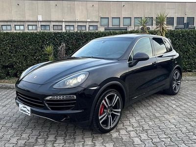 Usata Porsche Cayenne Platinum Edition 245 CV (180 kW) 2012 Nero SUV