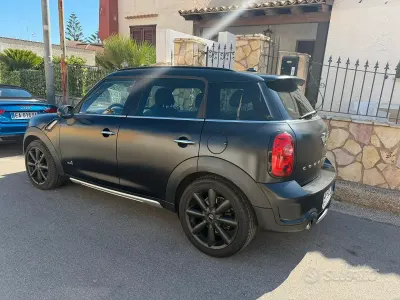 Usata Mini Countryman 143 CV (105 kW) 2015 Nero SUV