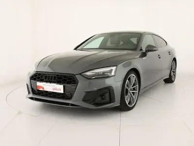 Usata Audi A5 Sportback S-Line 204 CV (150 kW) 2023 Grigio daytona perla Utilitaria
