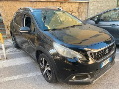 Usata Peugeot 2008 Allure 120 CV (88 kW) 2017 Nero SUV