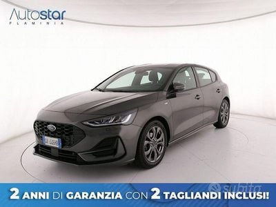 Grigio Usata 2022 Ford Focus ST-Line Berlina | 15.900 € (Ottimo prezzo)