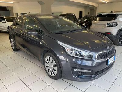 Usata Kia Ceed Active 110 CV (80 kW) 2017 Grigio Utilitaria