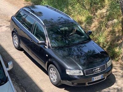 Käytetty Audi A4 Ambiente 131 HP (96 kW) 2004 Musta Farmari