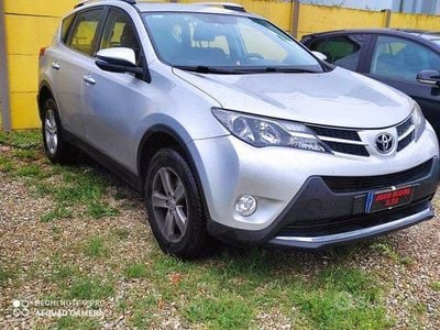 Usata Toyota RAV4 Active 123 CV (90 kW) 2014 Argento SUV