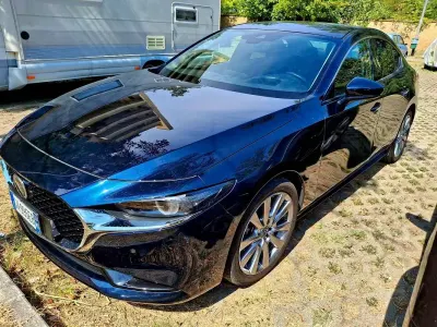 Usata Mazda 3 Exceed 150 CV (110 kW) 2023 Blu/azzurro Berlina