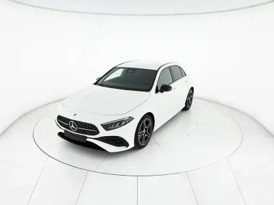 Nuova Mercedes A180 AMG line 116 CV (85 kW) 2026 Bianco Berlina