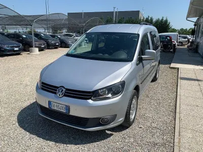 Usata VW Caddy Comfortline 102 CV (75 kW) 2011 Grigio Monovolume