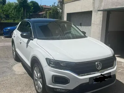 Usata VW T-Roc Advance 150 CV (110 kW) 2018 Bianco SUV
