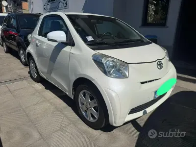 Usata Toyota iQ 68 CV (50 kW) 2010 Utilitaria