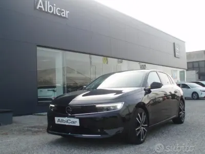 Usata Opel Astra Business 131 CV (96 kW) 2023 Nero Utilitaria