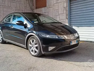 Usata Honda Civic 140 CV (102 kW) 2007 Nero Berlina