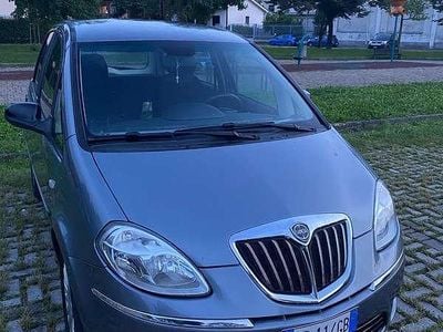 Usata Lancia Musa 95 CV (69 kW) 2012 Grigio Monovolume