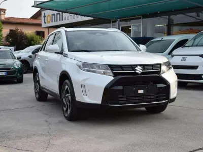 Nuova Suzuki Vitara 110 CV (80 kW) 2026 Bianco SUV