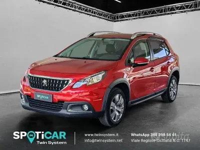 Usata Peugeot 2008 Signature Sky 102 CV (75 kW) 2019 Rosso SUV