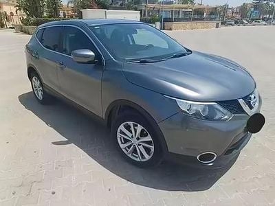 Usata Nissan Qashqai 2016 Grigio SUV