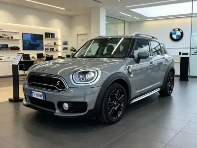 Usata Mini Cooper S Countryman Business 136 CV (100 kW) 2019 Grigio SUV