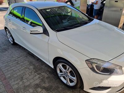 Usata Mercedes A180 122 CV (89 kW) 2013 Bianco Berlina