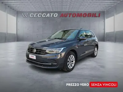 Usata VW Tiguan Life 150 CV (110 kW) 2024 Grigio SUV