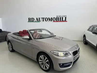 Usata BMW 218 Sport Line 136 CV (100 kW) 2017 Jacaro beige metallizzato Cabrio
