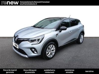 Usata Renault Captur Intens 143 CV (105 kW) 2022 Grigio chiaro SUV