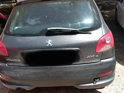 Usata Peugeot 206+ 60 CV (44 kW) 2011 Nero Utilitaria