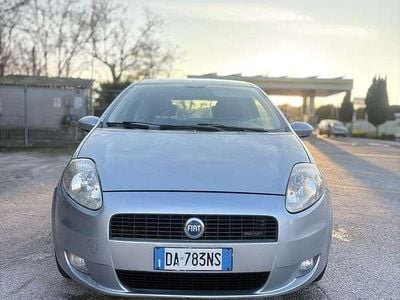 Usata Fiat Grande Punto Dynamic 90 CV (66 kW) 2005 Utilitaria