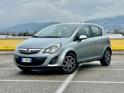 Usata Opel Corsa Edition 85 CV (62 kW) 2014 Grigio Utilitaria