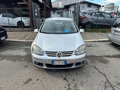 Usata VW Golf V Comfortline 140 CV (102 kW) 2006 Argento Berlina