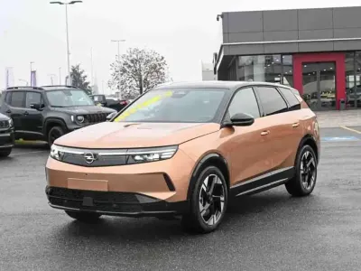 Nuova Opel Grandland Electric 156 kW (213 CV) 2026 Bronzo SUV