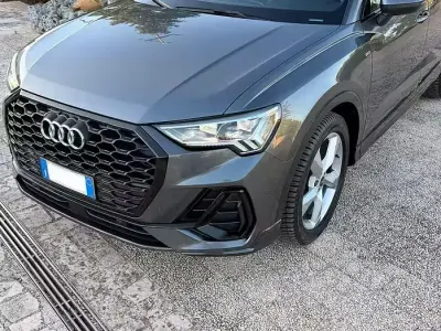 Usata Audi Q3 S-Line 150 CV (110 kW) 2022 Grigio SUV