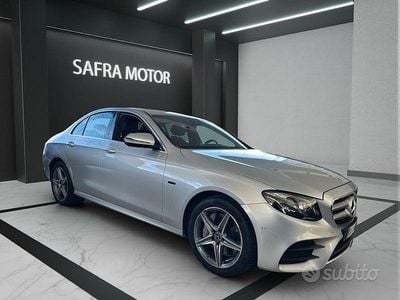 Usata Mercedes E300 Premium 306 CV (225 kW) 2020 Grigio Berlina