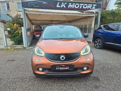 Usata Smart ForFour Prime 90 CV (66 kW) 2017 Marrone Utilitaria