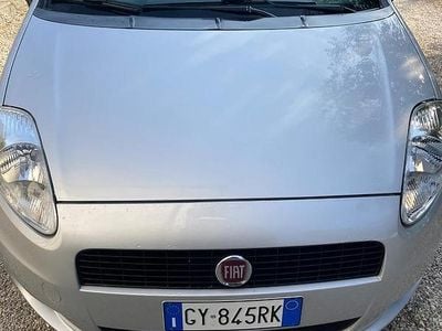 Usata Fiat Punto 65 CV (47 kW) 2012 Grigio Berlina