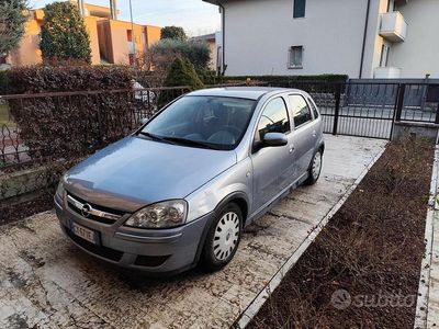 Usata Opel Corsa 2005 Grigio Berlina