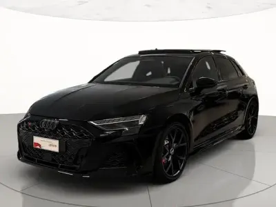Uusi Audi RS3 Sportback Comfort 400 HP (294 kW) 2026 Musta Viistoperä