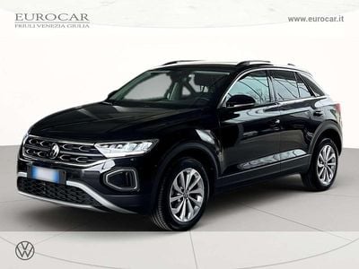 Usata VW T-Roc Life 110 CV (80 kW) 2023 Deep black perlato SUV