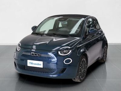 usata Fiat 500e Cabrio 42 kwh la prima