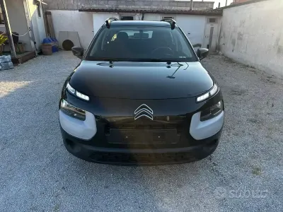 Usata Citroën C4 Feel 99 CV (72 kW) 2018 Nero SUV