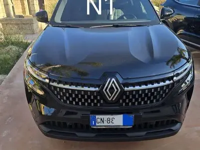 Usata Renault Austral Techno 131 CV (96 kW) 2023 Nero SUV